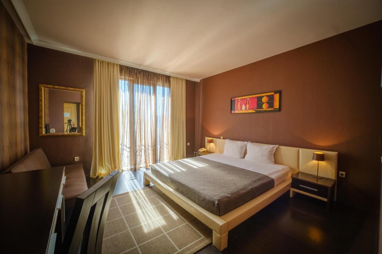 Family Hotel Classic Warna Exterior foto